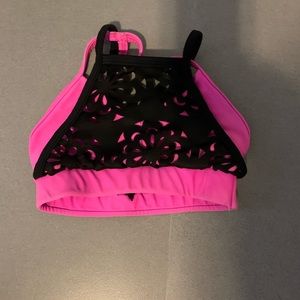 Ilogear crop top